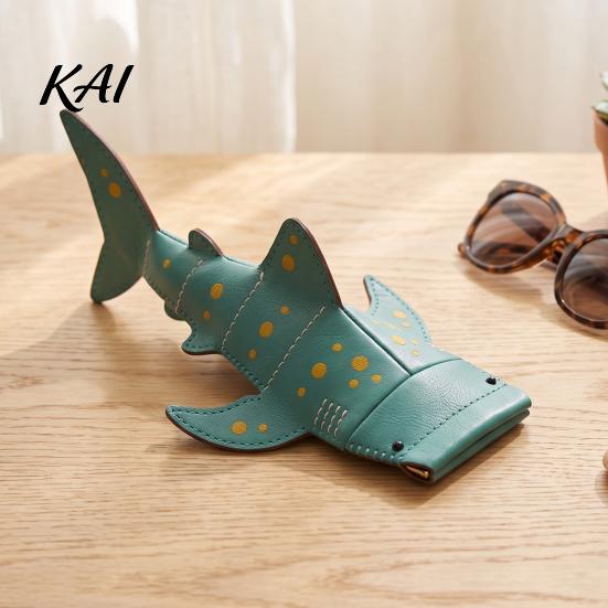 Durable Lens Protector Whale Shark Sunglasses Case, Creative Faux Leather Pencil Pouch, Eyeglass Case Portable Eyeglasses Holder for Kids Students,