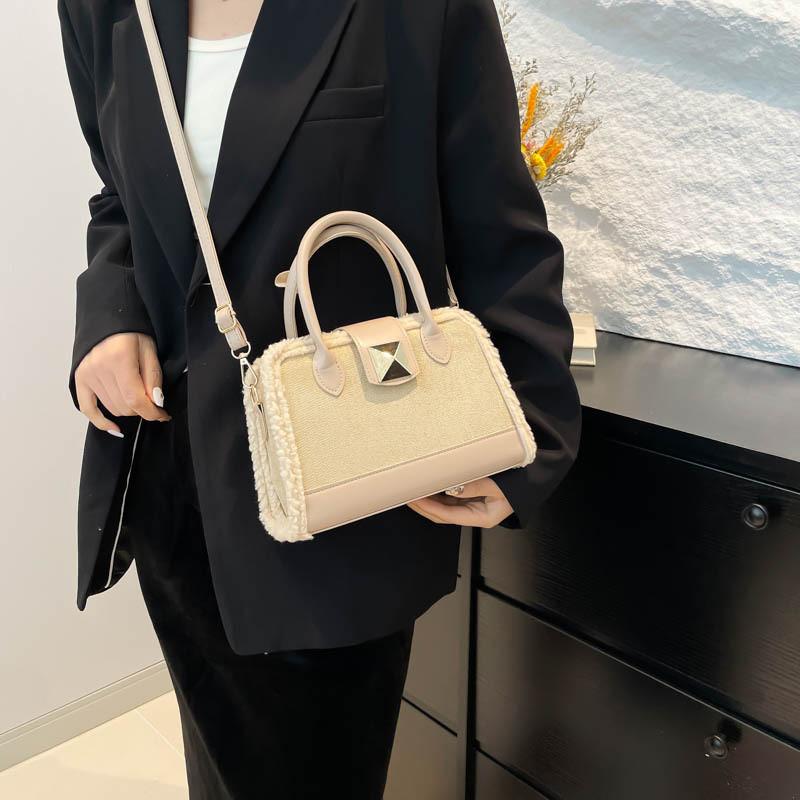 Минималистичная городская трендовая женская маленькая квадратная сумка кроссбоди контрастного цвета для моды