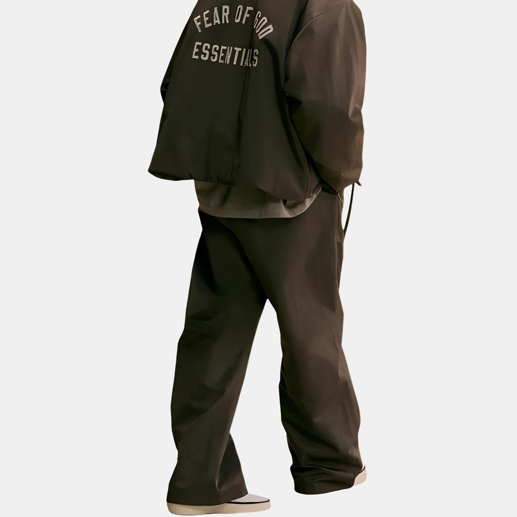 Fear of God Essentials Нейлоновые брюки карго с текстурой, коричневые, мужские, низ 130HO244805F