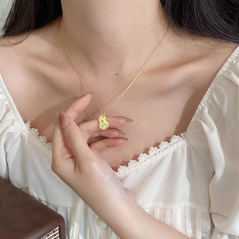 Простой темперамент Золотое колье-бини женское