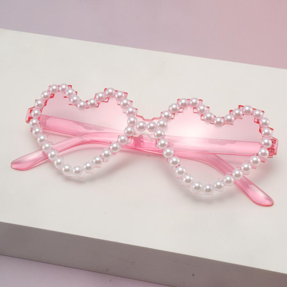 2026 New Heart Pearl Sunglasses Unisex Fashion Party Glasses UV400 Protection Black Frame Fashionable All-Match Style