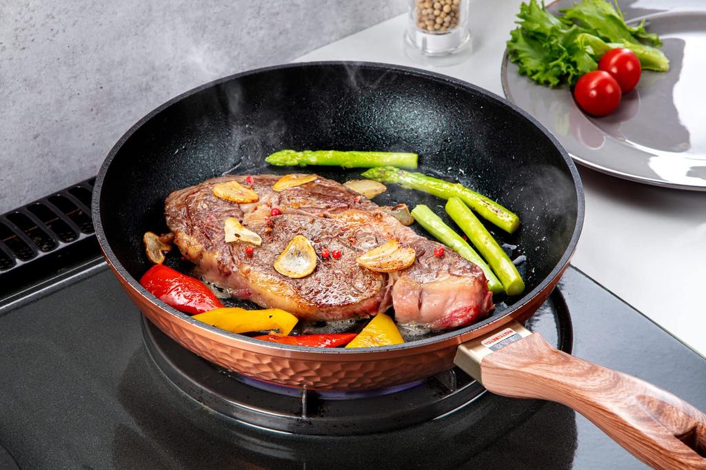 Taniguchi Metal Hammered Forged Frying Gas Stove Thick PFOS PFOA Free Pan, 28cm, Only, Bottom, Non-Stick, &