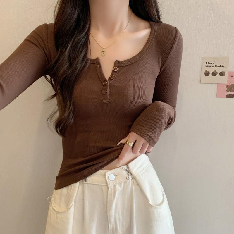 Бургундский супер белый, слегка полный и худой, стройный, полуоткрытый воротник на нити, базовая модель с длинным рукавом, женственный осенний сладко-пряный