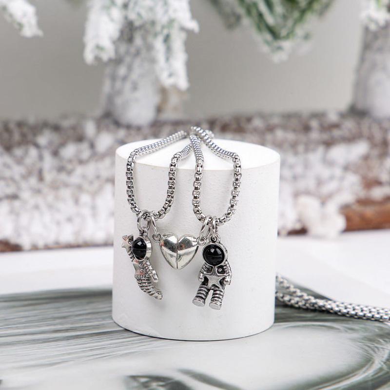 1 пара астронавтов, магнитное кулон в форме сердца, пара ожерелья для женщин и мужчин, любителей, кулон «Лучший друг», ожерелье, ювелирное изделие, подарок