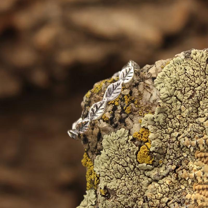 Винтажное кольцо ручной работы с резным узором в виде листьев для женщин, антикварное серебро, богемные аксессуары, обручальное кольцо, подарок на годовщину