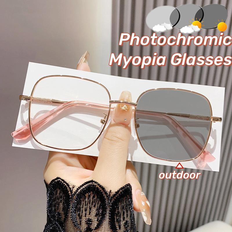 Large Frame Metal Near Sight Glasses New Photochromic Square Myopia Glasses High-End Anti Blue Light Color Changing Glasses