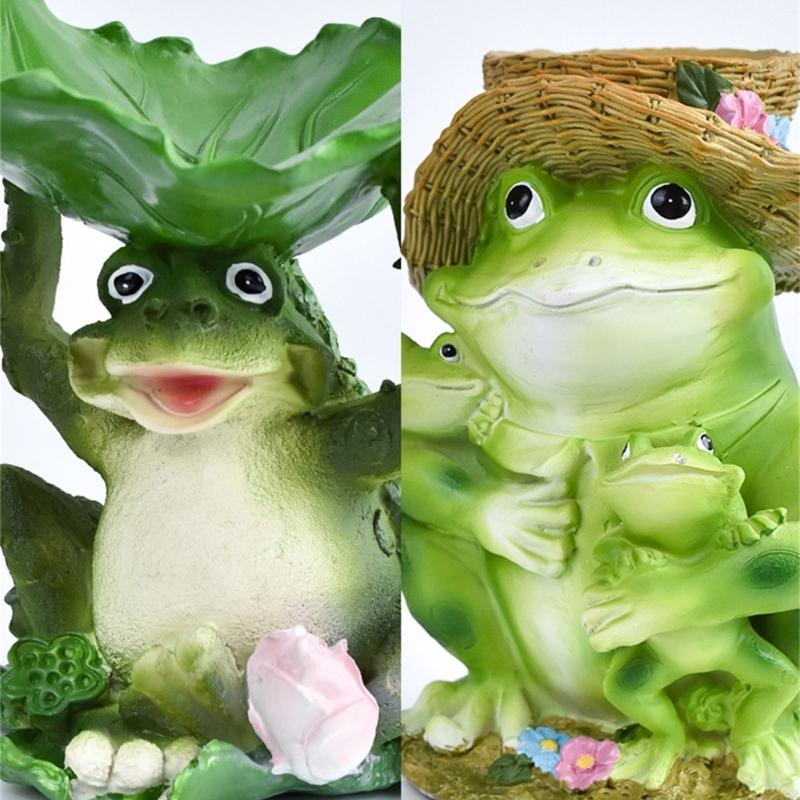 Frogs Statue Bird Feeder Resin Figurine for Garden and Terraces Outdoor Backyard Decorative Statue Bird Feeding Station