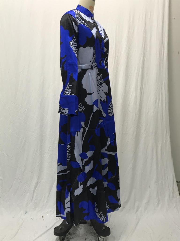 Женское платье А-силуэта с завышенной талией и большим подолом с цифровым принтом, весна/лето 2024