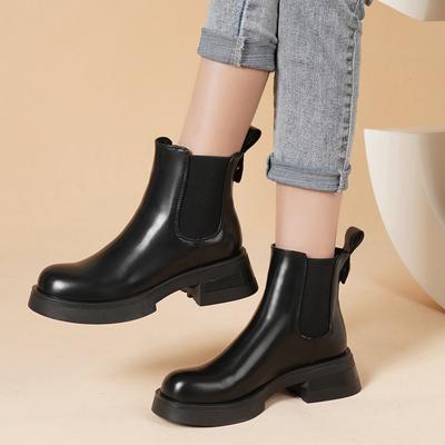 2025 Ботинки Женские ботинки Мартин Женские кожаные ботинки Ботинки Широкий круглый Средний каблук Обувь Зима