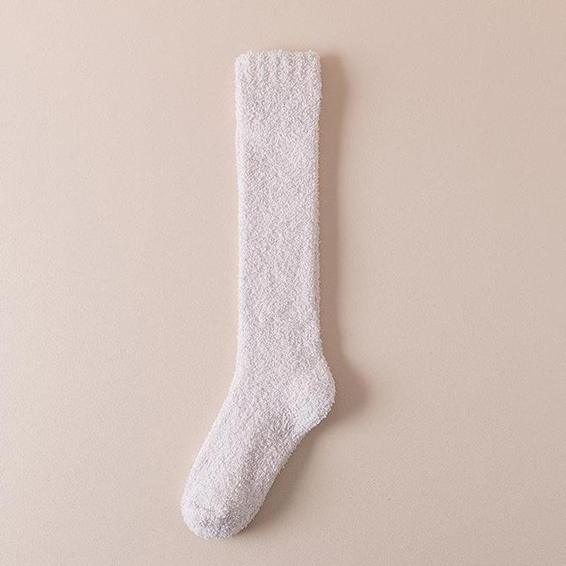 Зимние теплые длинные женские носки из кораллового флиса, толстые плюшевые домашние нескользящие носки-тапочки, повседневные простые чулки для сна
