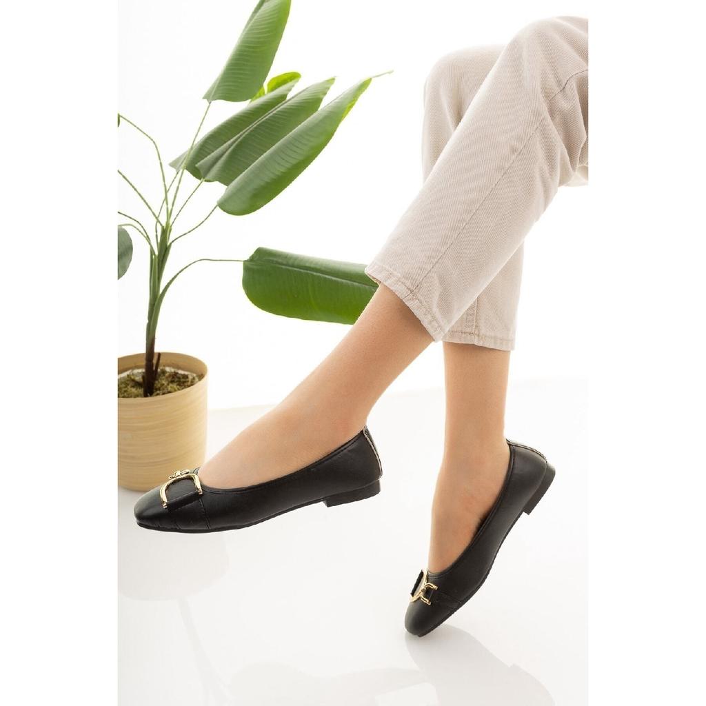 Женские балетки черного цвета с пряжками, легкая повседневная обувь на удобной подошве