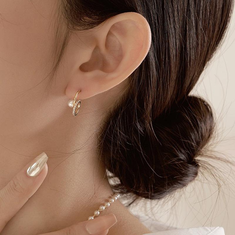 Designer Geometric Double Circle Zircon Stud Earrings Small Fragrant Celebrity Elegant Atmospheric Pearl Earrings