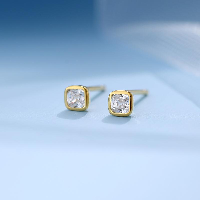 Banyan Tree S925 Silver Black Diamond Geometric Cube Earrings