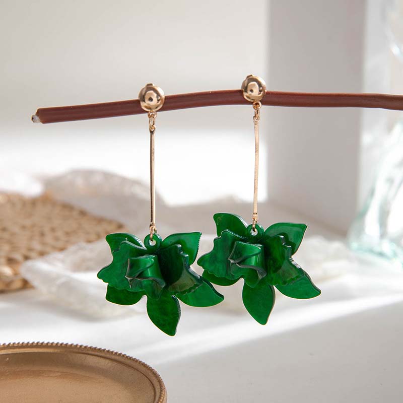 Green Resin Flower Drop Earrings for Women Vintage Metal Geometric Petal Statement Earrings Party Jewelry Accessories
