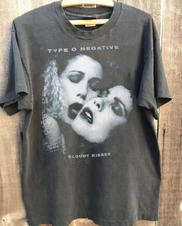 Унисекс футболка с принтом Type O Negative ”Bloody Kisses” Угольный S-5XL Подарок для фаната