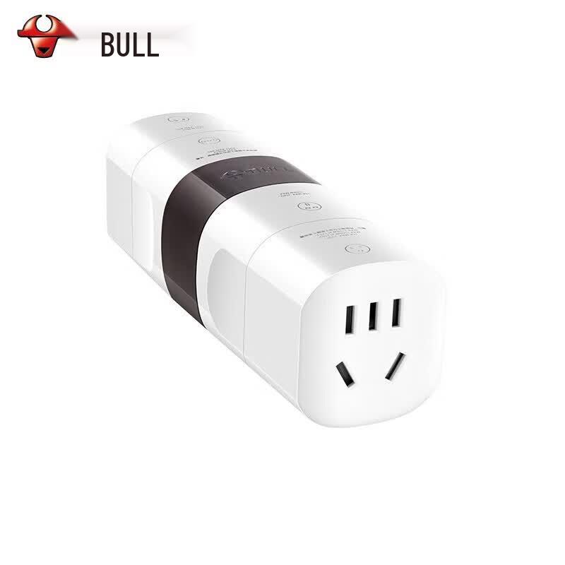 BULL Universal Travel Adapter