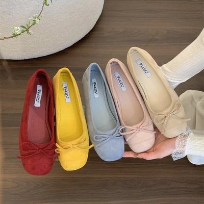 Замшевые красные туфли-лодочки женские осенние новые с мелким вырезом на одном педале в стиле ретро нежные феи балетки бини туфли