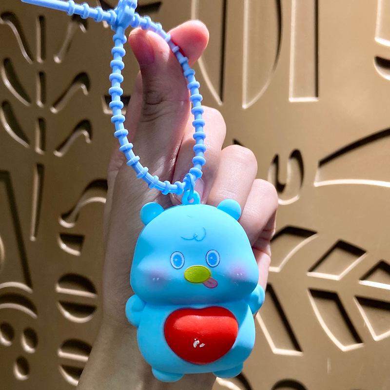 Подвеска-брелок в виде куклы-декомпрессиониста Capybara - Милый подарочный брелок-подвеска