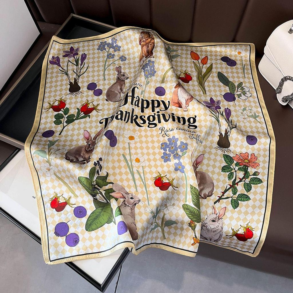 Hangzhou 100% Mulberry Silk Floral Lotus Women's Scarf, 53cm Square Shawl