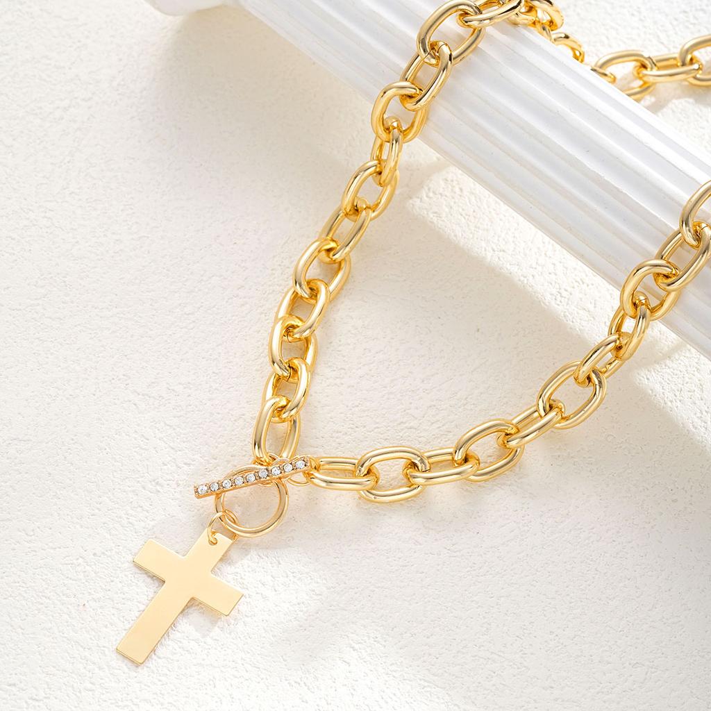 Fashion Cross Pendant Zircon OT Buckle Necklace for Women Vintage Exquisite Gold Color Minimalist Necklace Punk Jewelry Gift New