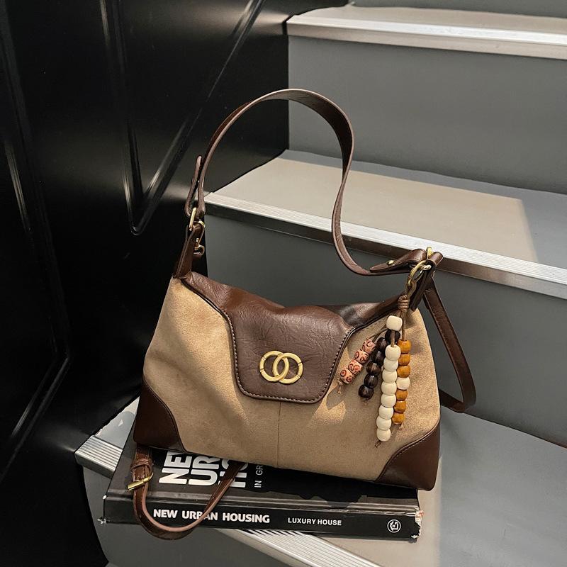 Замшевая сумка женская большой вместимости 2025 новая осенне-зимняя нишевая матовая ретро сумка-мессенджер подмышечная сумка для поездок на работу