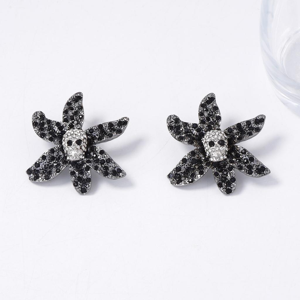 European and American personality trends niche dark alloy full diamond skull flower stud earrings exquisite light luxury women's earrings