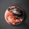 1 шт. Китайская Бутиковая Фигурка Рыбы Удачи из Фиолетовой Глины, Украшения, Ручная Работа, Аксессуары для Чайного Набора, Настольные Поделки