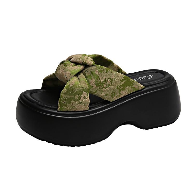 Пляжные шлепанцы на платформе, женская летняя обувь, новые сандалии на танкетке, сандалии на высоком каблуке, пляжная обувь на мягкой подошве