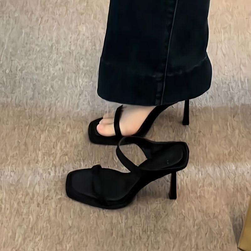 Тонкий каблук темперамент светская львица черный крутые тапочки обувь носить новый летний высокий каблук сандалии