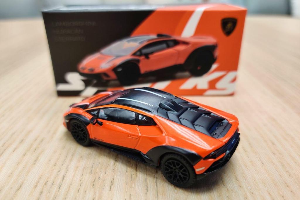 TINY x sparky 1/64 Lamborghini Huracan Sterrato (оранжевый)