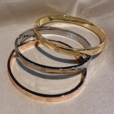 Новый гладкий браслет One Word с современным и модным стилем для женских аксессуаров