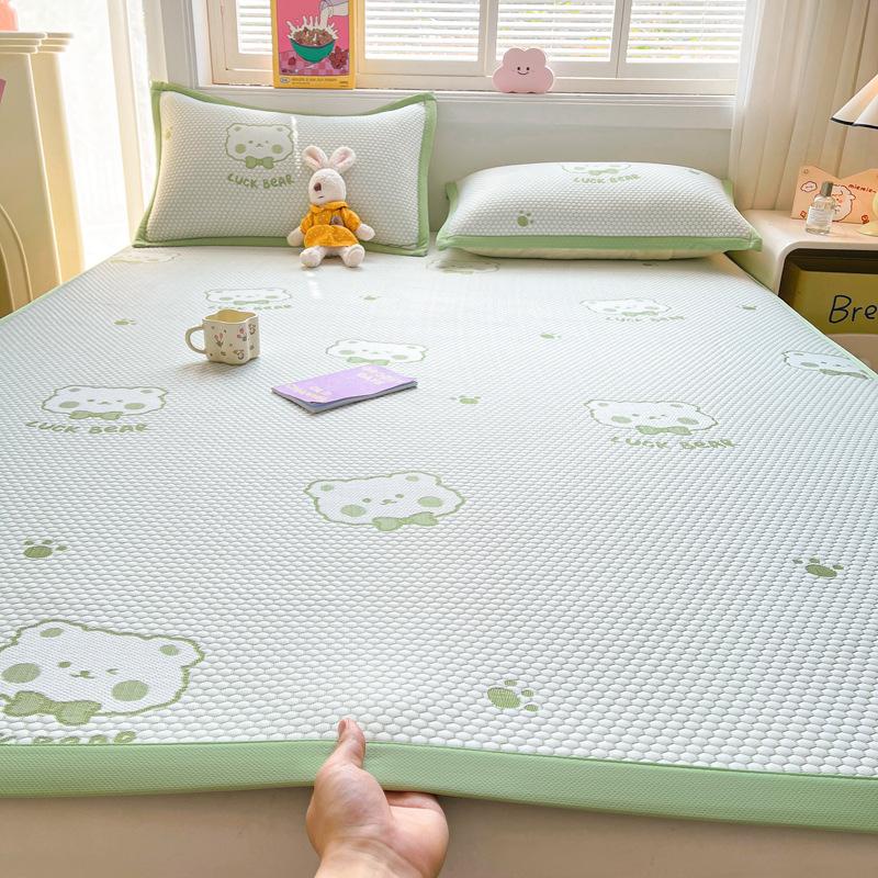 Summer Cooling Mat Set 2 Piece 3 Piece Class A Bed Style Ice Silk Air Conditioner Soft Mat Washable Thin Cushion