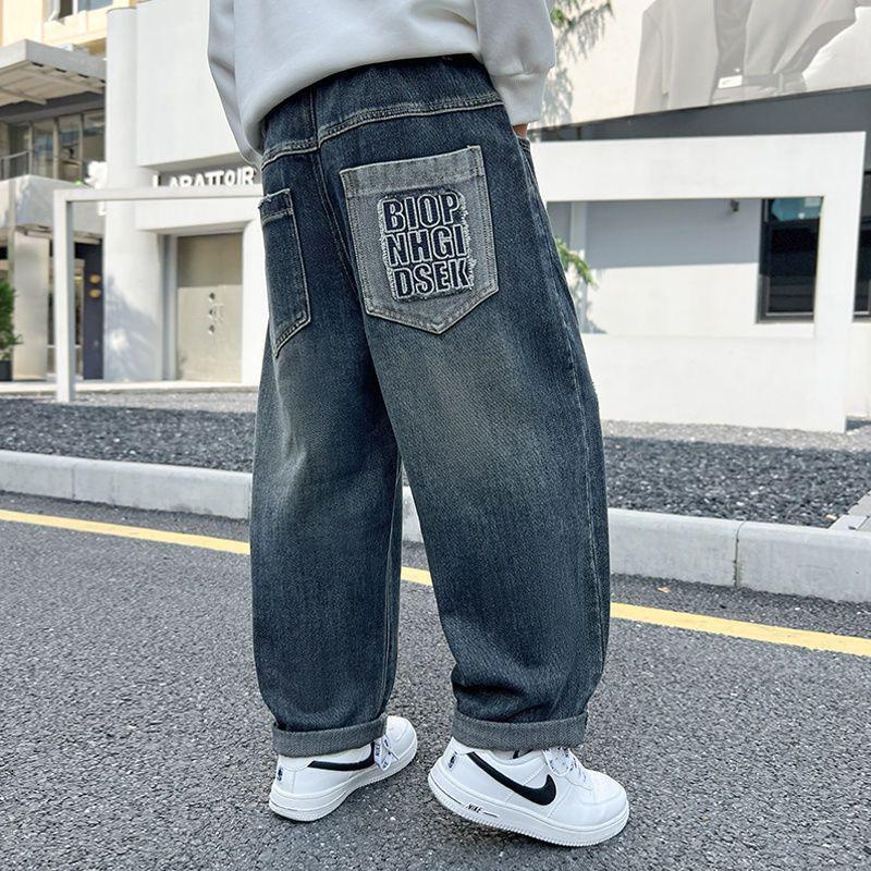 Джинсы для мальчиков на флисовой подкладке: Весенне-осенние свободные повседневные брюки в корейском стиле для детей среднего и старшего возраста 2025.