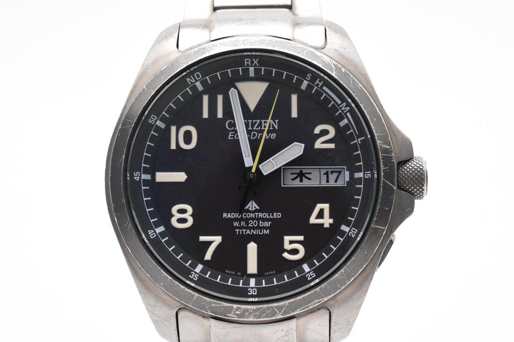 Б/у часы CITIZEN Promaster Eco-Drive с радиоконтролем титановые мужские черный циферблат