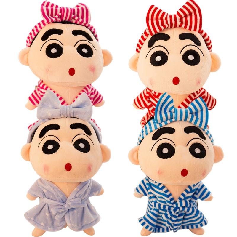 Мягкая плюшевая подушка «Крейон Шин-чан» из приятной на ощупь ткани — отличный подарок на день рождения.