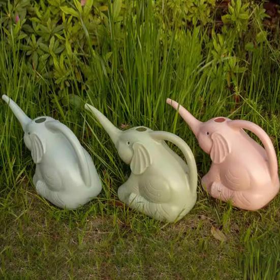 Лейка в форме слона, 2 л, большая емкость, удлиненный носик, цельная конструкция для детей