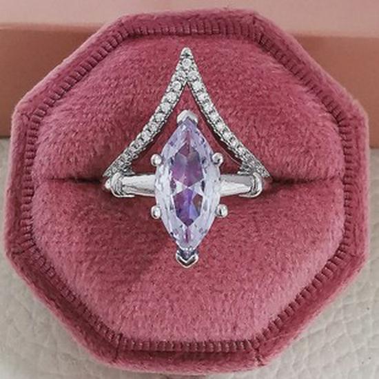 Элегантное европейское и американское ювелирное кольцо с большим квадратным цирконом