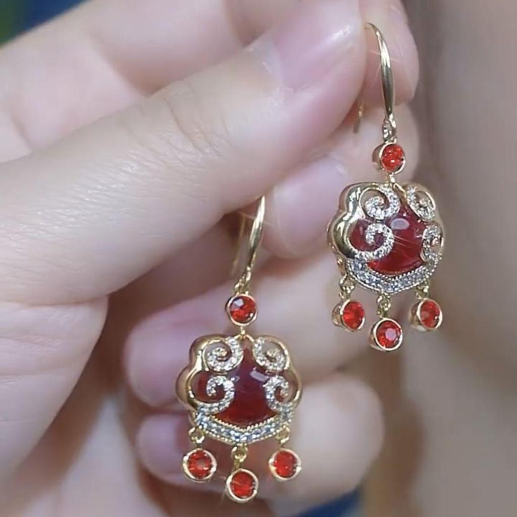 Festive Red Tassel Cloud Earrings – Women's Elegant New Year Design