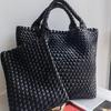 2025 Cross Border New Internet Celebrity Bag Hand Woven Tote Mother Bag Business Commuter PU Large Capacity Handbag