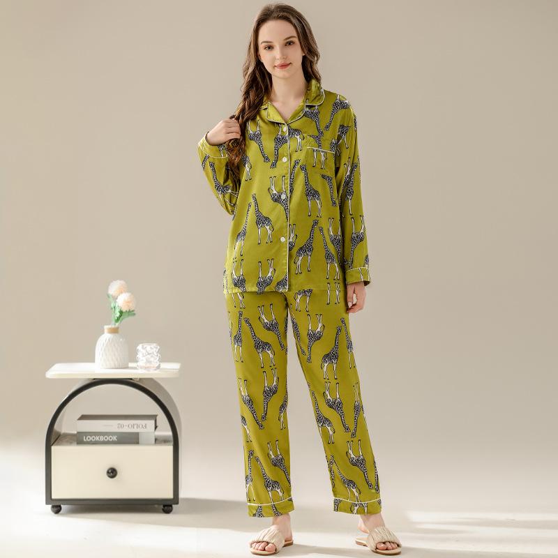 Весенне-осенняя женская пижама из высококачественного ледяного шелка, домашний костюм, женский летний костюм для дома с длинными рукавами и рисунком из мультфильма
