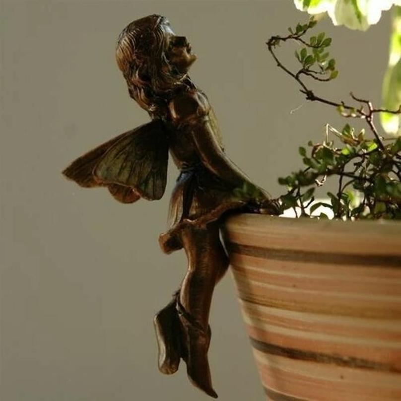 1 Pcs Angel Girl Hanging Cup Resin Decoration Fairy Combination Flower Basket Edge Decoration Garden Design Fairy Pot Huggers