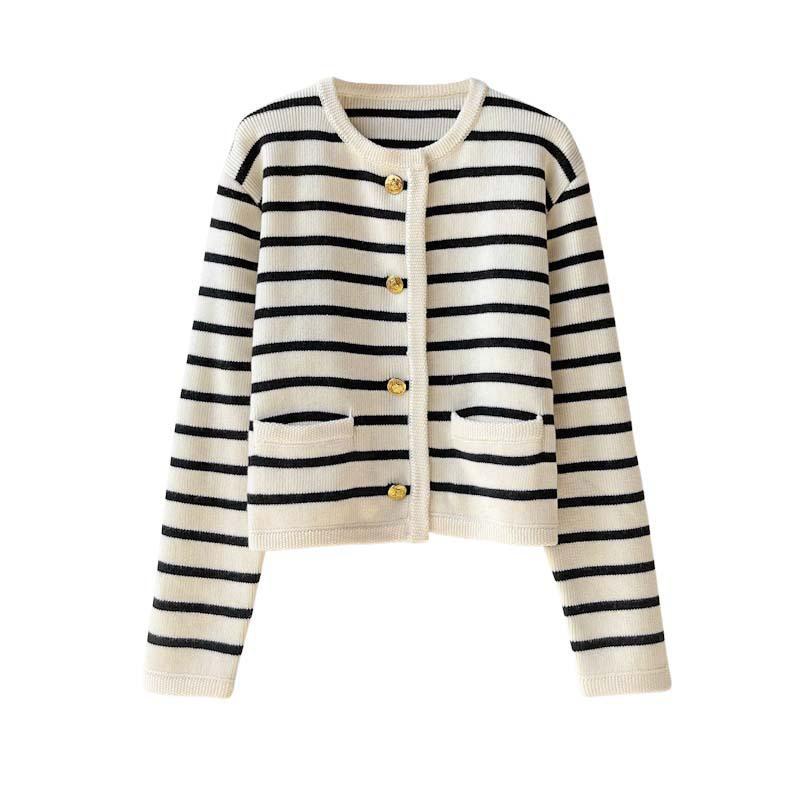 Autumn and Winter Striped Knitted Cardigan Women's Winter Single -row Metal Buckle Pocket Sweater Cardigans Short Sweater Jacket