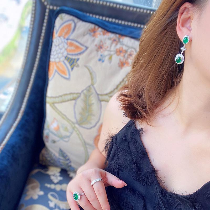 Модные длинные серьги из зеленого халцедона в стиле знаменитостей для женщин