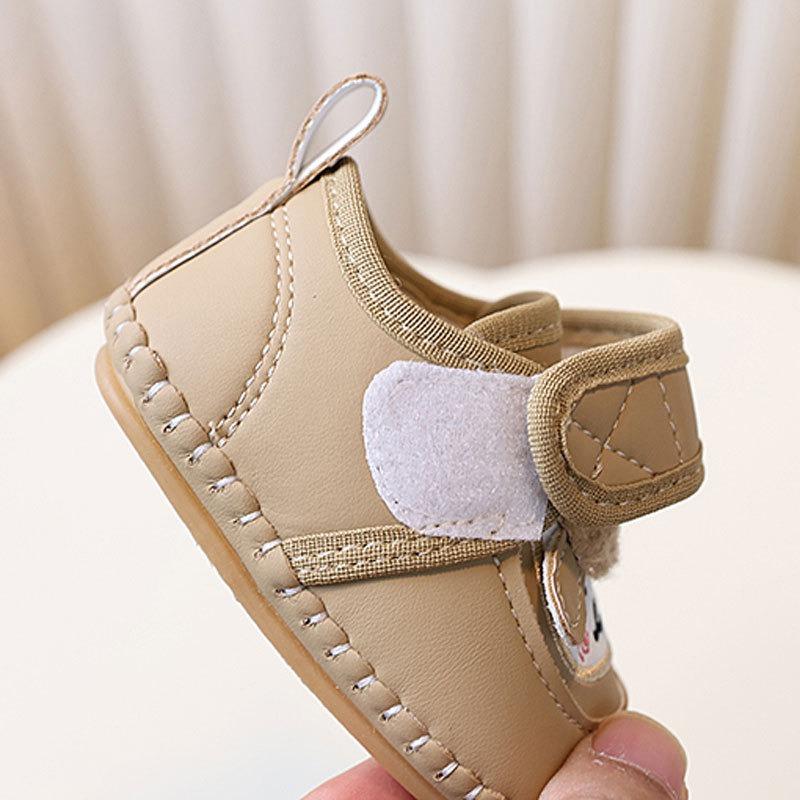 Новое поступление Мягкие ботинки для малышей на флисовой подкладке с мультяшным рисунком, Первая обувь для ходьбы для детей от 0 до 1 года, Унисекс обувь для младенцев, Детская обувь