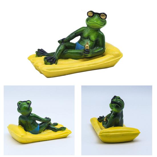 Floating Frog Decoration Pond Frog Decoration Resin Lying Frog Figure for Outdoor Garden Pond Swimming Pool Decor