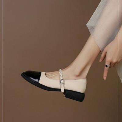 Туфли Мэри Джейн из маленькой кожи женские 2025 весна и осень новые пряжка на одном слове с легким ртом цветная юбка женская
