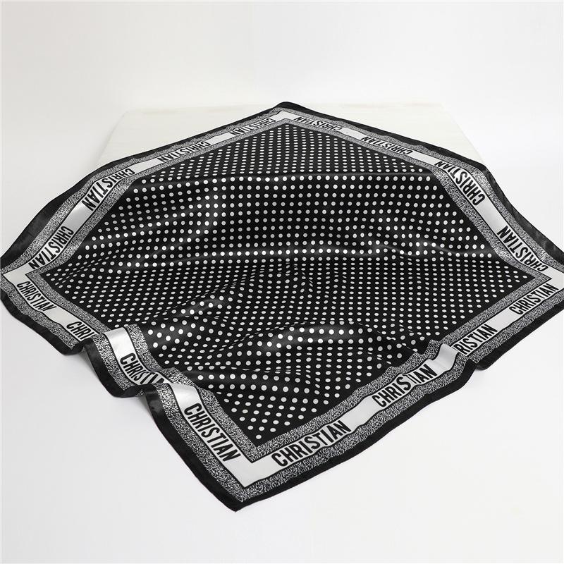 90 * 90cm New Silk Scarf Women'S Spring And Summer Decorative Scarf Sunscreen Travel Shawl Autumn And Winter Scarf Thin Edition