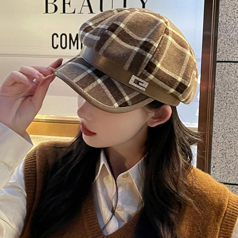 Женский зимний клетчатый шерстяной восьмиугольный берет