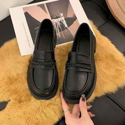 Одинарные туфли-педали 2025 мягкая подошва лето и осень новые в британском стиле мягкая подошва плоская подошва кожаные туфли универсальные лоферы