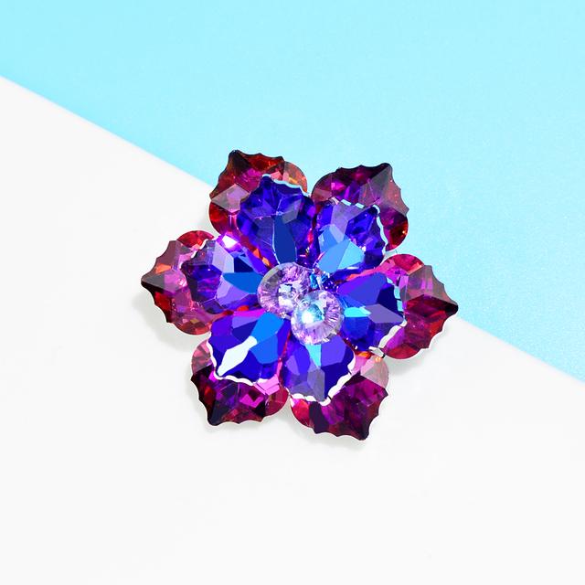 New Crystal Flower Brooches For Women Handmade Shining Sparking Pin 10 Colors Available Dress Coat Accessories